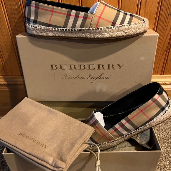 Burberry Shoes - BURBERRY HODGESON CHECK PRINT ESPADRILLES